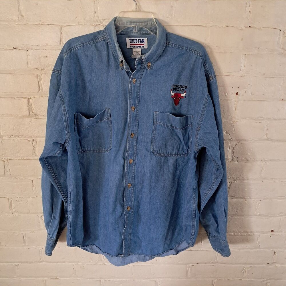 True Fan Sportswear Vintage Denim Shirt Chicago Bulls Mens XL 90s Embroidered